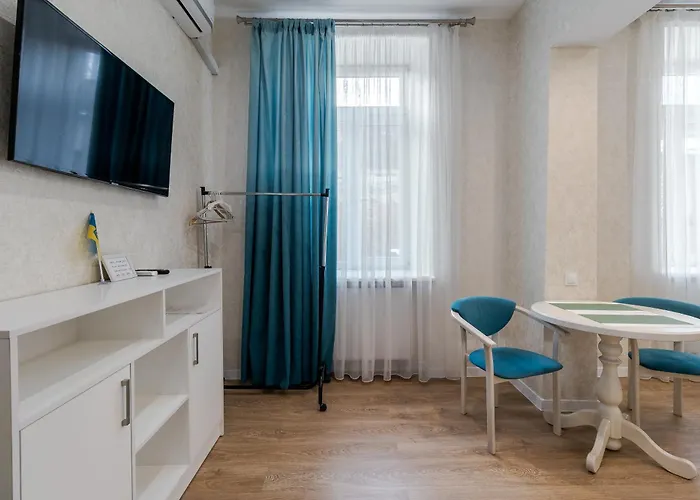 Luxury Flat Near Opera דירה לבוב