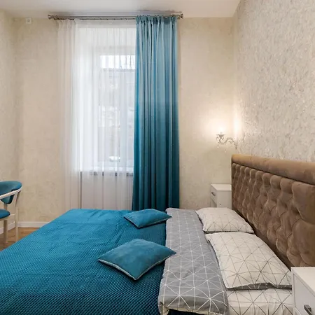 Luxury Flat Near Opera דירה *